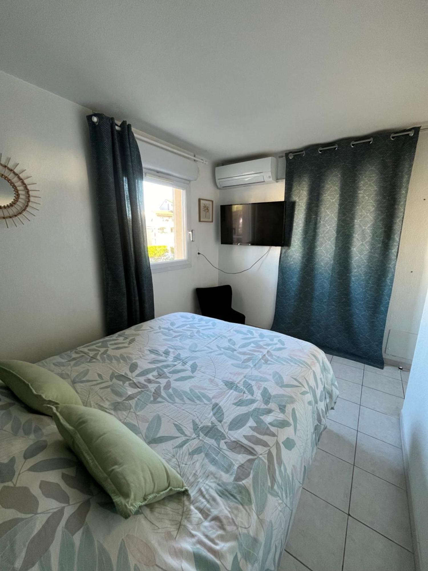 Joli T2/ Tram/ Clim/ Parking/ Wifi/ Piscine Apartment Montpellier Luaran gambar