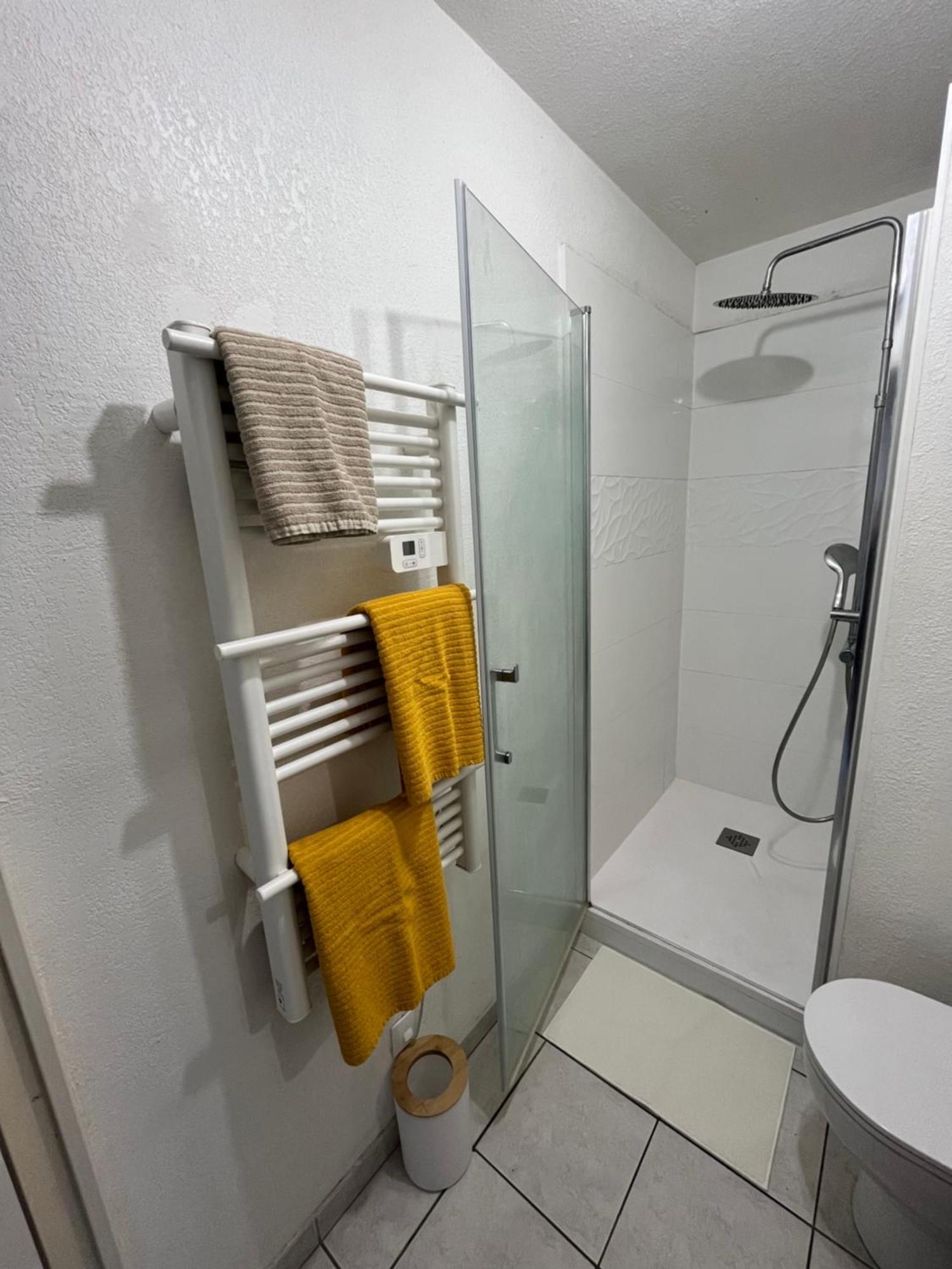 Joli T2/ Tram/ Clim/ Parking/ Wifi/ Piscine Apartment Montpellier Luaran gambar