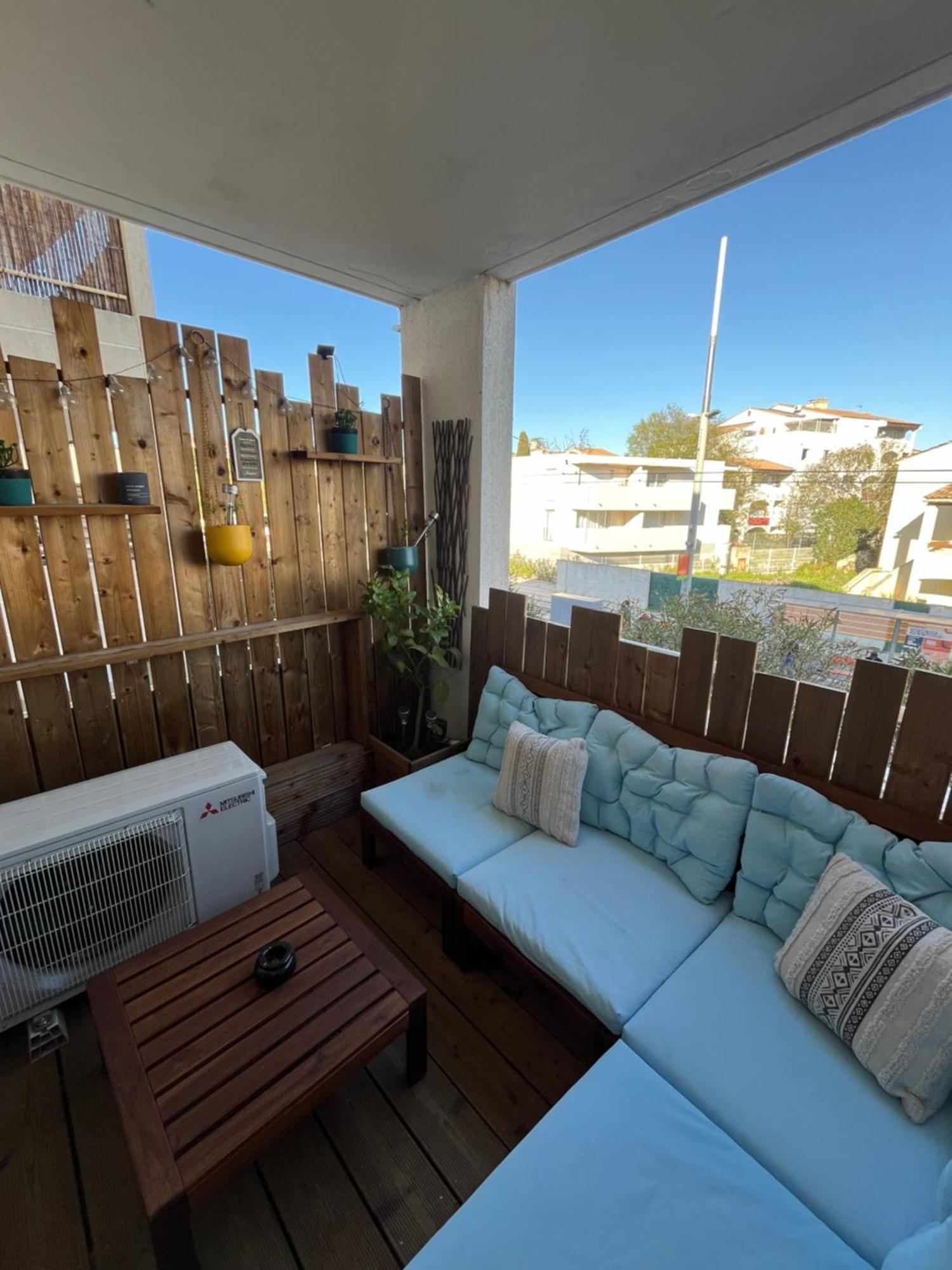 Joli T2/ Tram/ Clim/ Parking/ Wifi/ Piscine Apartment Montpellier Luaran gambar