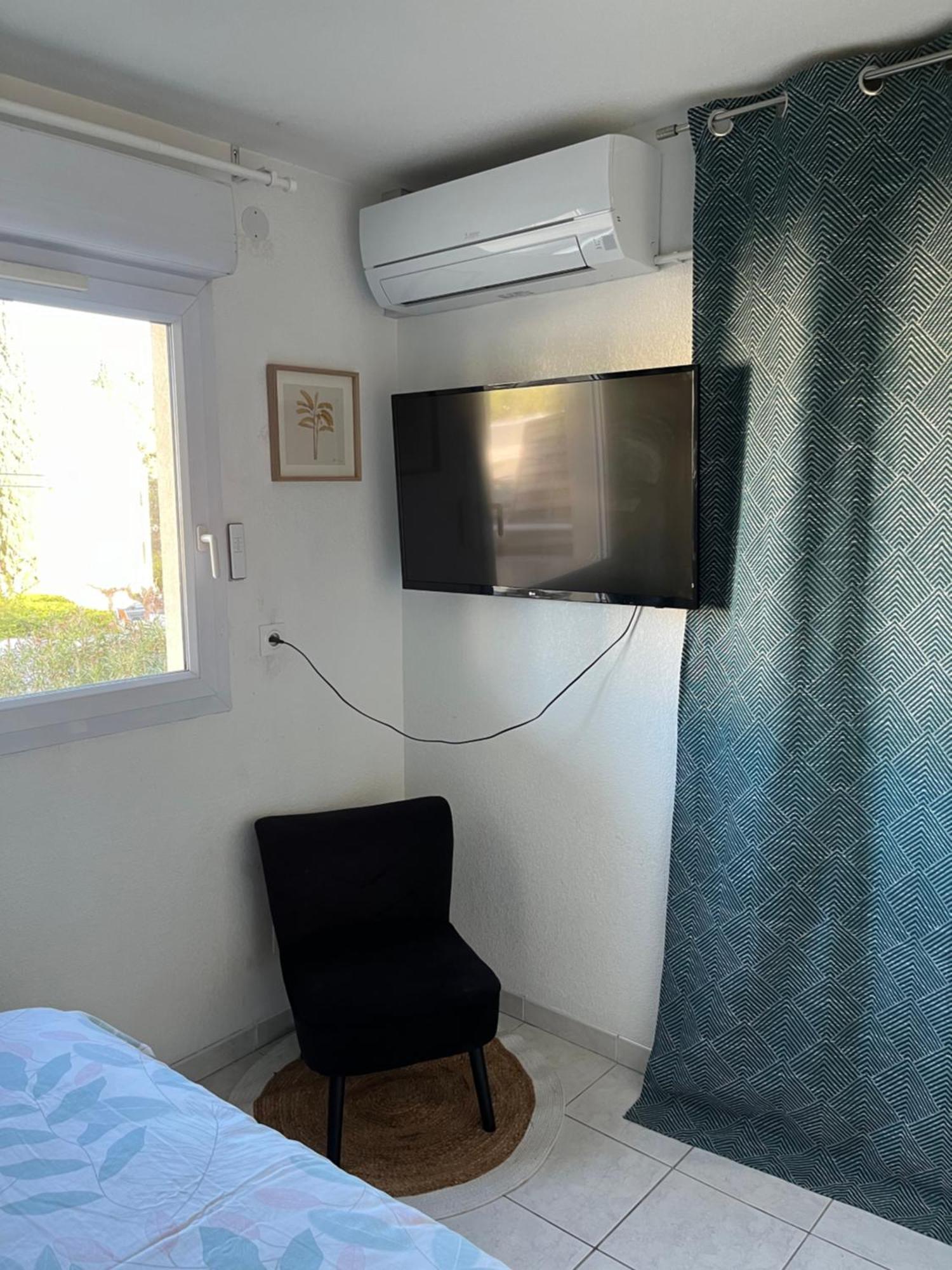 Joli T2/ Tram/ Clim/ Parking/ Wifi/ Piscine Apartment Montpellier Luaran gambar